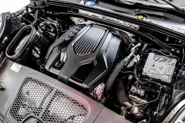 Photo of 2024 Black Porsche Macan