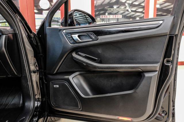Photo of 2024 Black Porsche Macan
