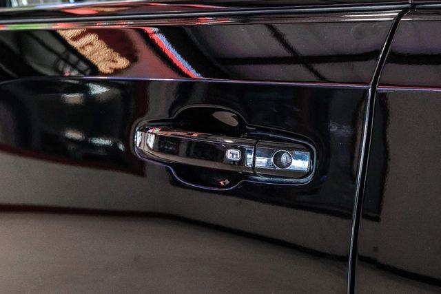 Photo of 2021 Onyx Black GMC Sierra 1500