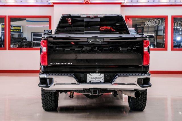 Photo of 2020 Black Chevrolet Silverado 2500