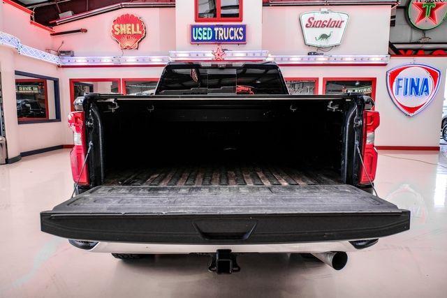 Photo of 2020 Black Chevrolet Silverado 2500