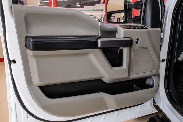 Photo of 2022 Oxford White Ford F-350