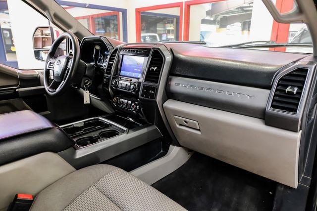 Photo of 2022 Oxford White Ford F-350