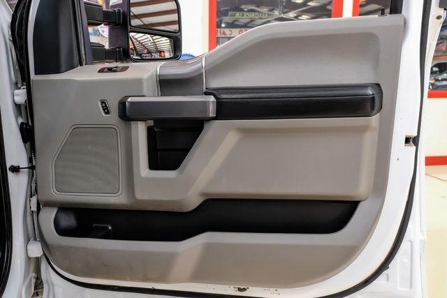 Photo of 2022 Oxford White Ford F-350
