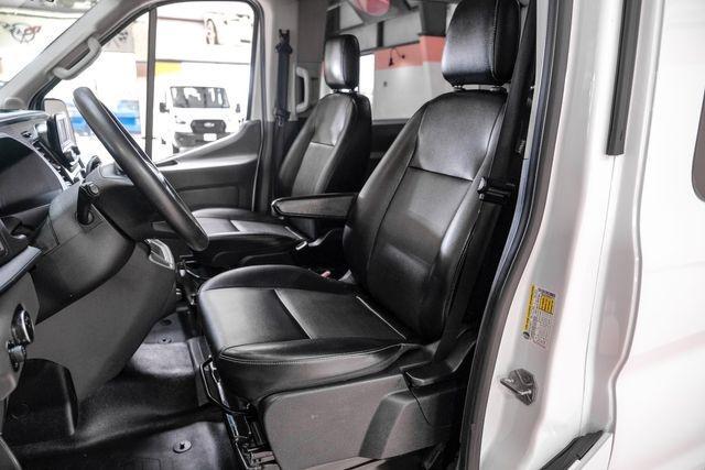 Photo of 2022 Oxford White Ford Transit-350
