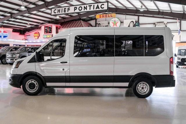 Photo of 2022 Oxford White Ford Transit-350