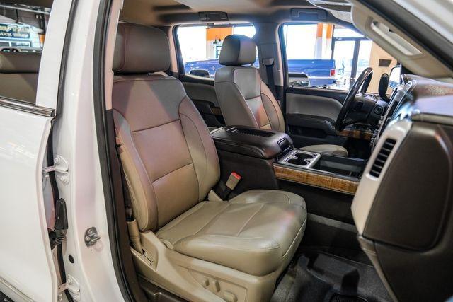 Photo of 2018 Summit White GMC Sierra 1500