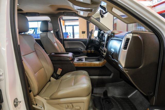 Photo of 2018 Summit White GMC Sierra 1500