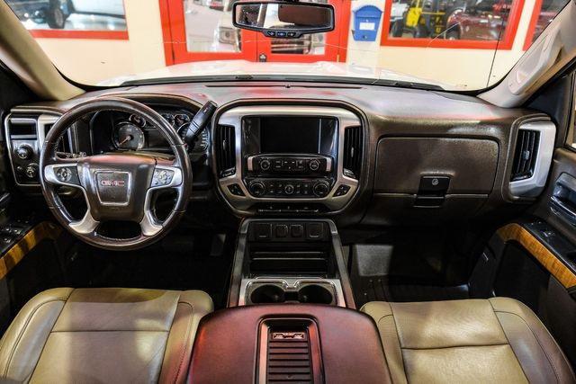 Photo of 2018 Summit White GMC Sierra 1500