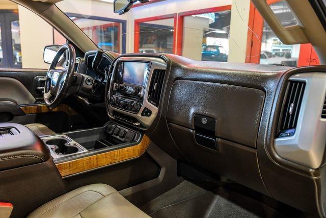 Photo of 2018 Summit White GMC Sierra 1500