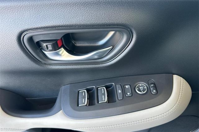 Photo of 2026 Modern Steel Metallic Honda HR-V