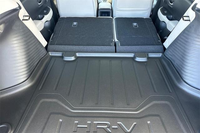 Photo of 2026 Modern Steel Metallic Honda HR-V
