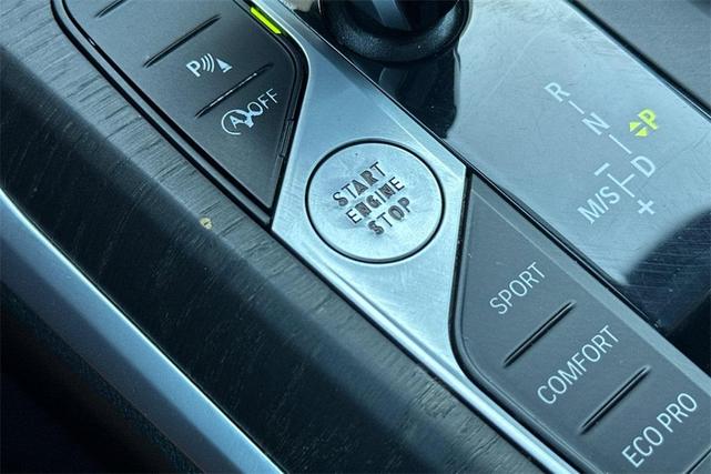 Photo of 2023 Black Sapphire Metallic BMW 430