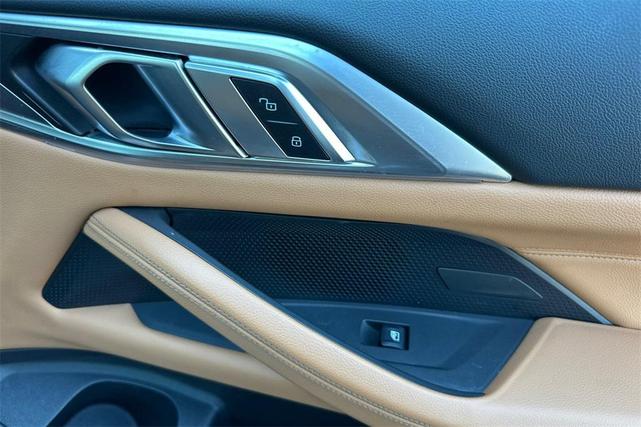 Photo of 2023 Black Sapphire Metallic BMW 430
