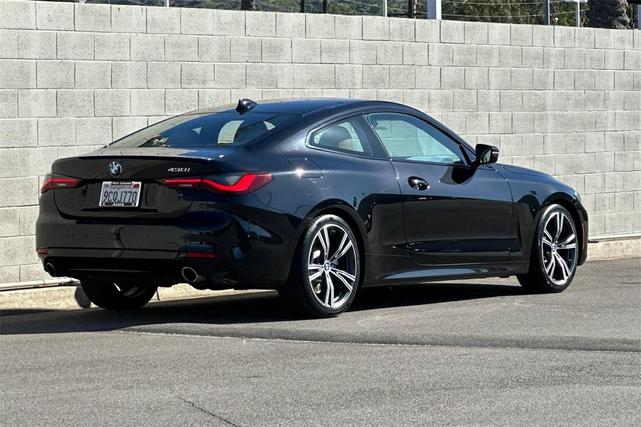 Photo of 2023 Black Sapphire Metallic BMW 430