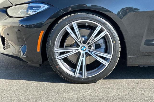 Photo of 2023 Black Sapphire Metallic BMW 430