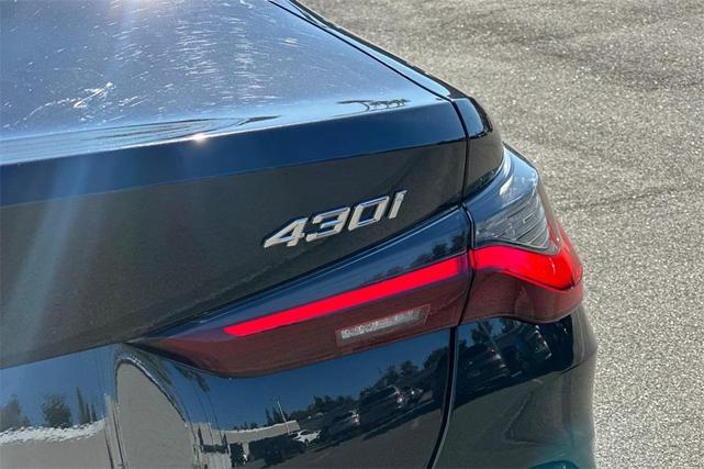 Photo of 2023 Black Sapphire Metallic BMW 430