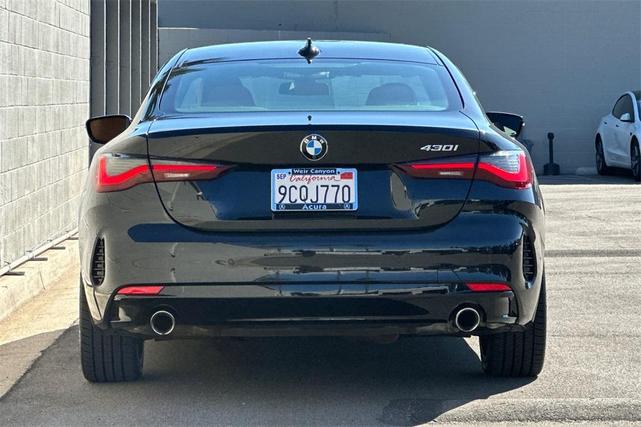 Photo of 2023 Black Sapphire Metallic BMW 430