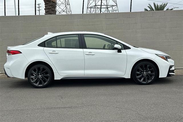 Photo of 2024 White Toyota Corolla Hybrid