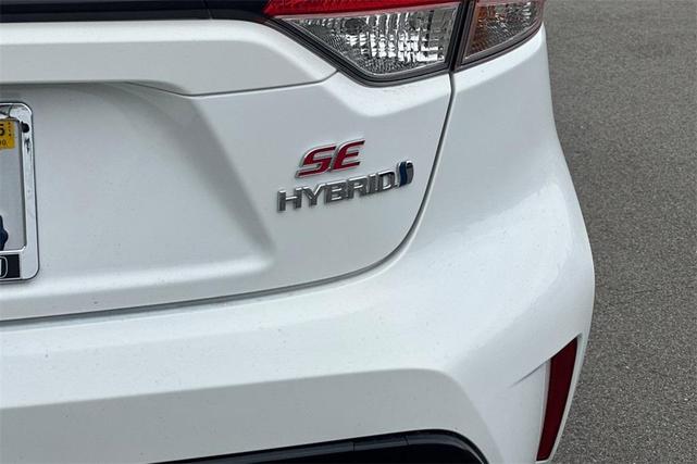 Photo of 2024 White Toyota Corolla Hybrid