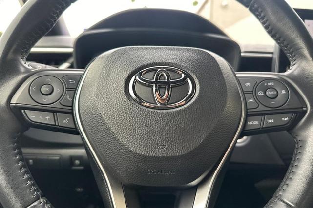 Photo of 2024 White Toyota Corolla Hybrid