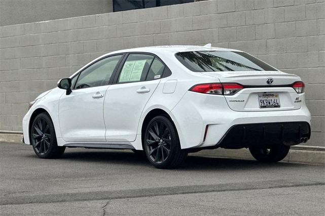 Photo of 2024 White Toyota Corolla Hybrid