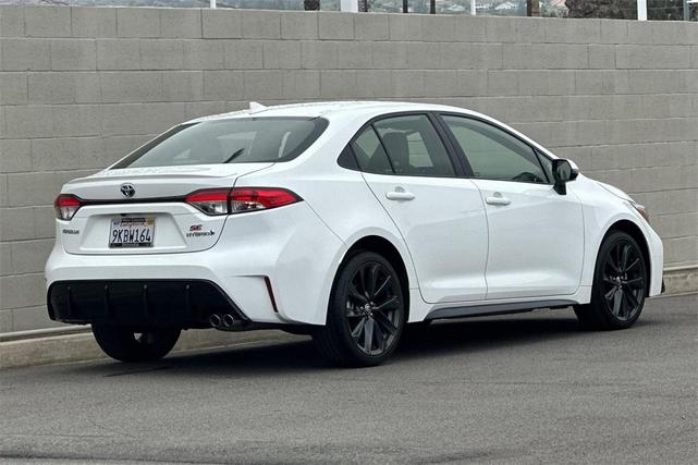 Photo of 2024 White Toyota Corolla Hybrid