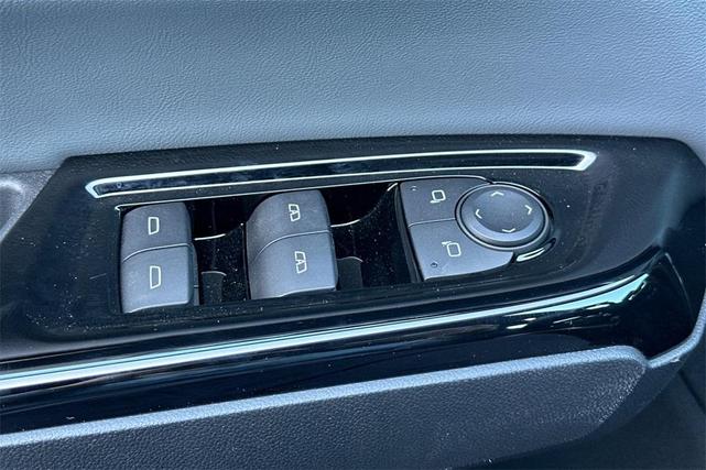 Photo of 2025 Mercury Silver Metallic Honda Prologue