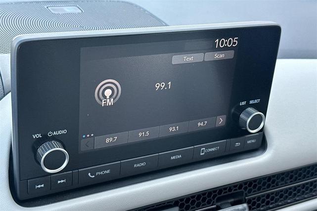 Photo of 2025 Platinum White Pearl Honda HR-V