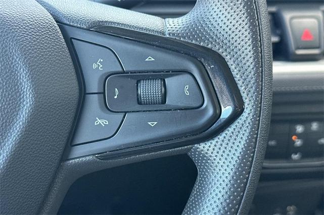 Photo of 2024 Summit White Chevrolet Trailblazer