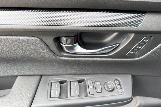 Photo of 2026 Crystal Black Pearl Honda CR-V Hybrid