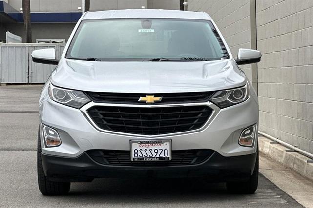 Photo of 2018 Silver Ice Metallic Chevrolet Equinox