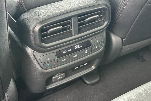 Photo of 2025 Crystal Black Pearl Honda Ridgeline