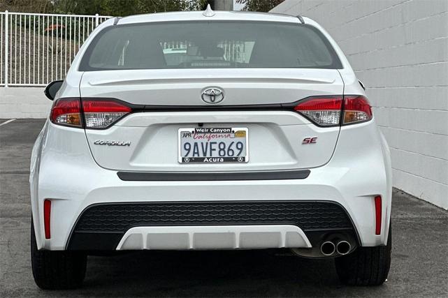 Photo of 2022 White Toyota Corolla
