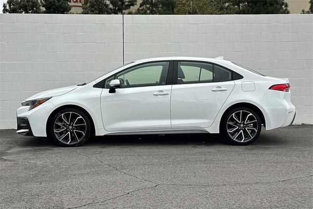 Photo of 2022 White Toyota Corolla