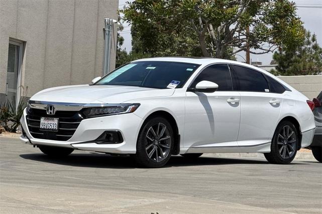 Photo of 2022 White Honda Accord