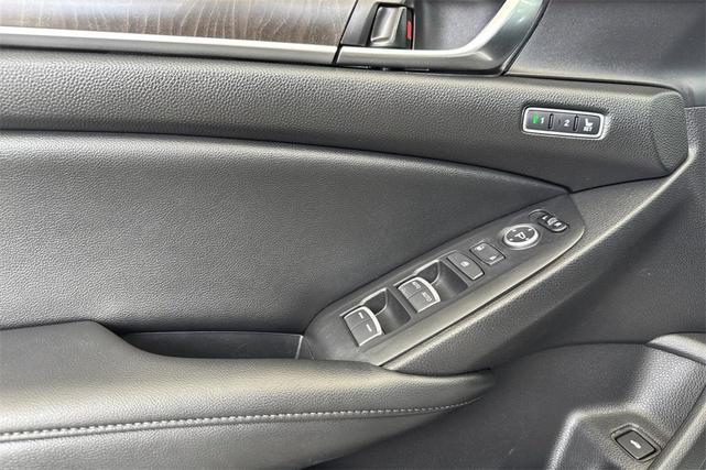 Photo of 2022 White Honda Accord