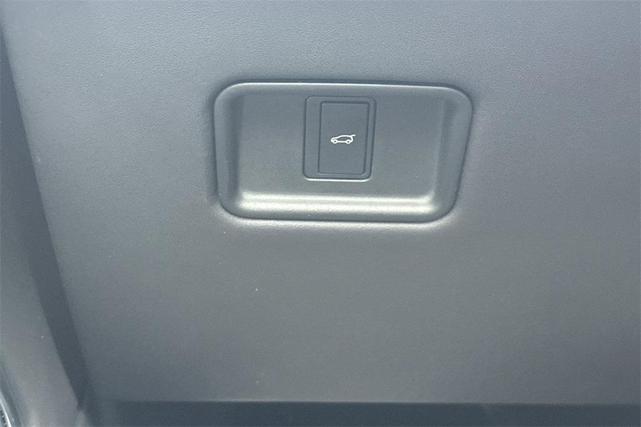 Photo of 2023 Santorini Black Land Rover Range Rover