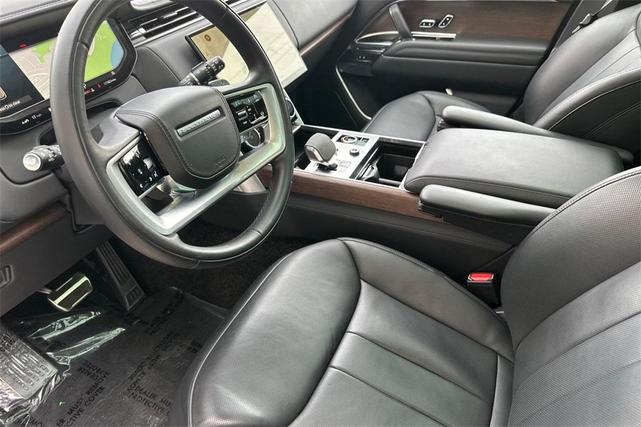 Photo of 2023 Santorini Black Land Rover Range Rover