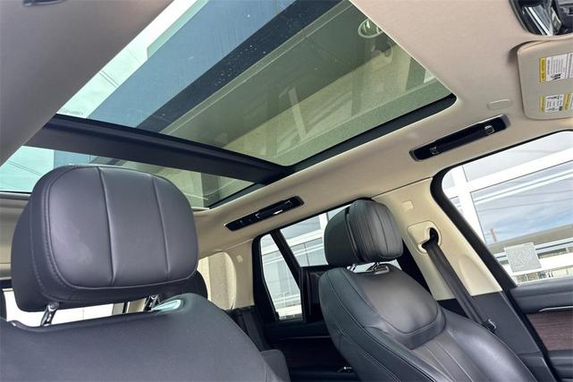 Photo of 2023 Santorini Black Land Rover Range Rover