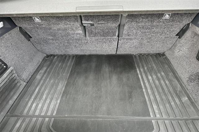 Photo of 2023 Santorini Black Land Rover Range Rover