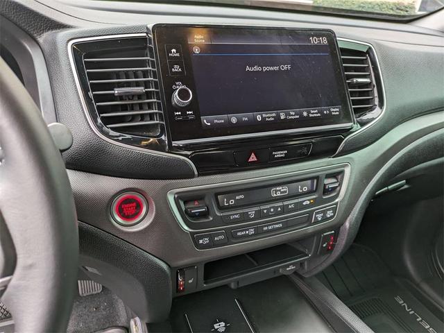 Photo of 2024 Black Honda Ridgeline