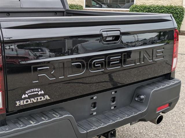 Photo of 2024 Black Honda Ridgeline