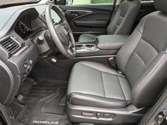 Photo of 2024 Black Honda Ridgeline