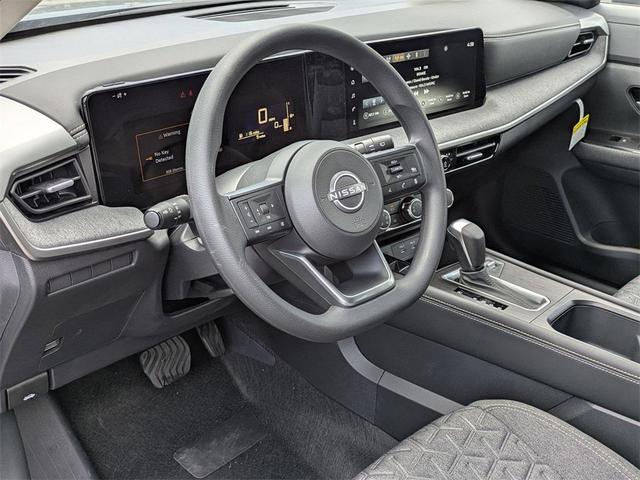 Photo of 2025 2t Gun Red Roof Nissan Kicks