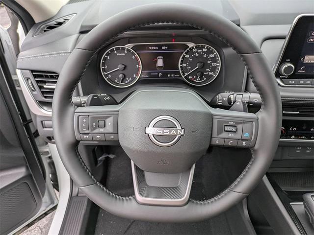Photo of 2025 Everest White P Nissan Rogue
