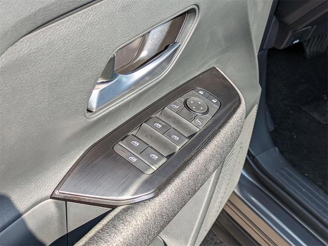 Photo of 2025 Gun Metallic Nissan Kicks