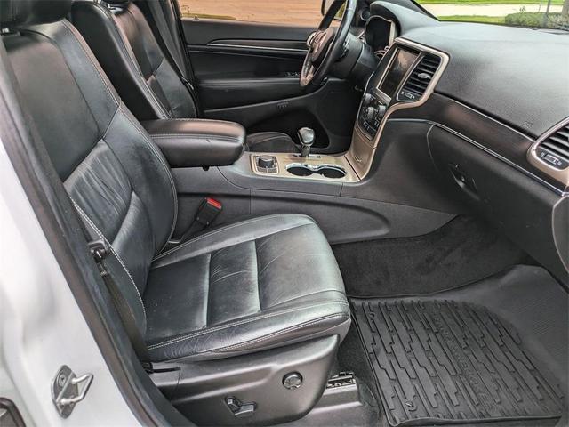 Photo of 2014 Bright White Clearcoat Jeep Grand Cherokee