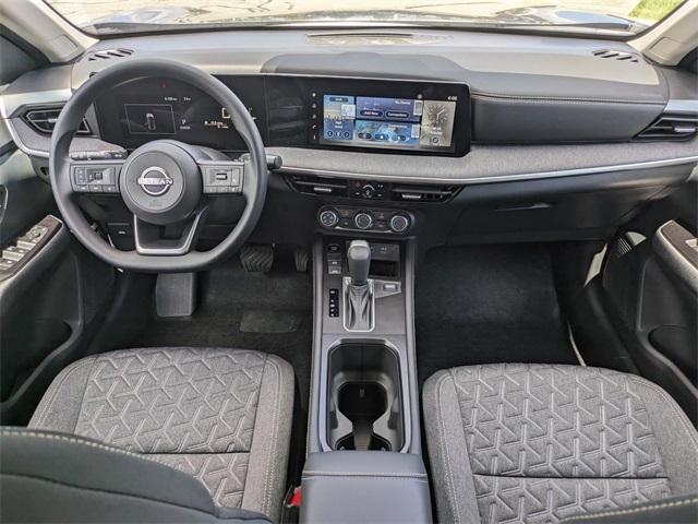Photo of 2025 2t Gun Red Roof Nissan Kicks