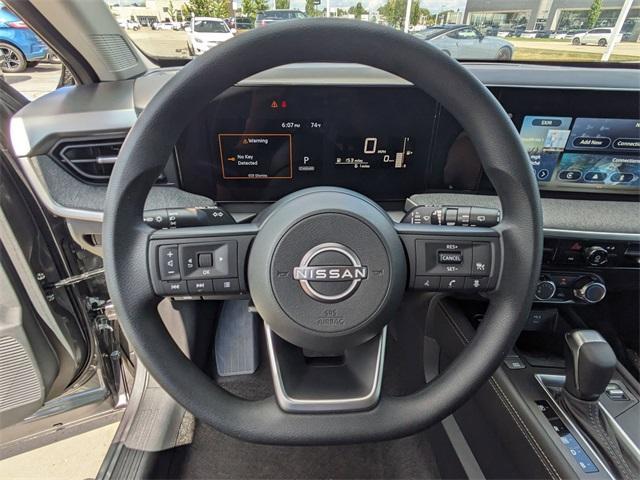 Photo of 2025 2t Gun Red Roof Nissan Kicks